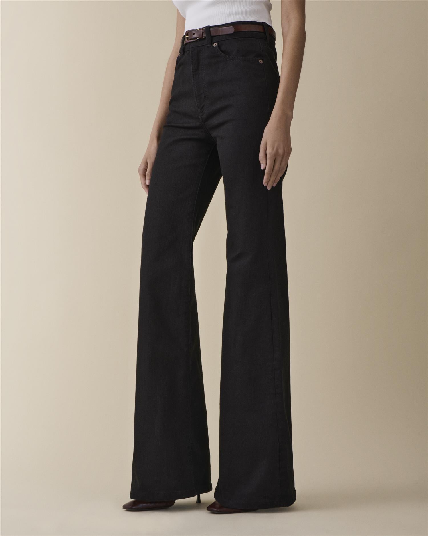 Fuji Jeans Rinse Stay Black Bukser